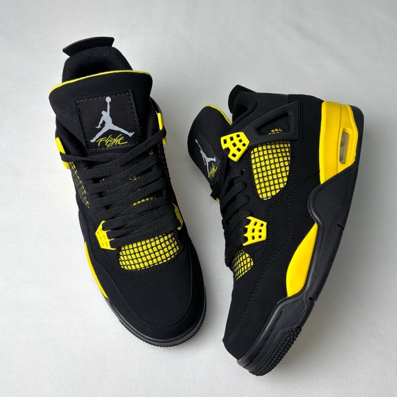 Men’s Black/Yellow Sneakers Trainers -Brand New Retro 4 Yellow Thunder 2023 - Picture 2 of 10
